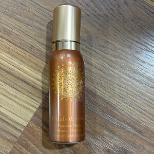 Elizabeth Arden Flawless Finish Mousse Makeup in Bronze